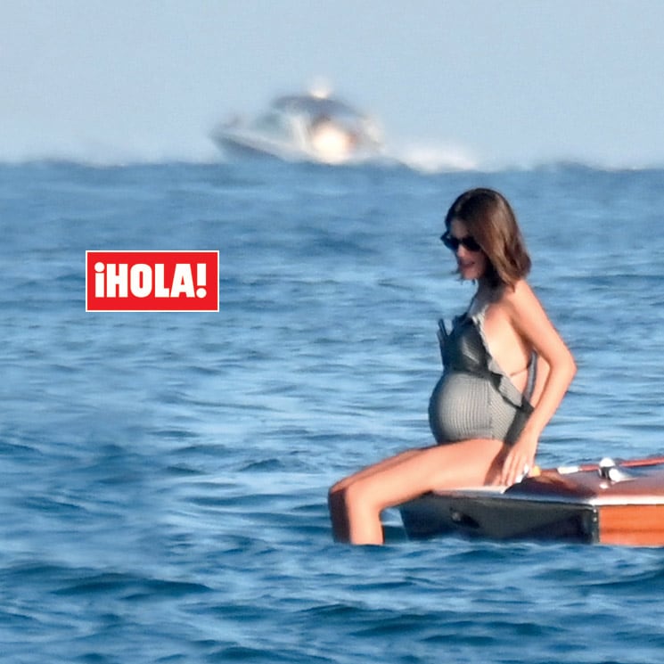 Exclusiva en ¡HOLA!: Sofía Palazuelo, embarazo con mucho estilo en alta mar