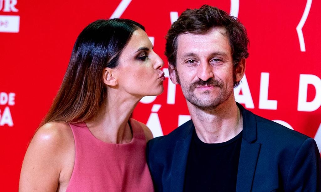 Del beso de Raúl Arévalo y su chica al orgullo de madre de Paz Vega en el Festival de Málaga