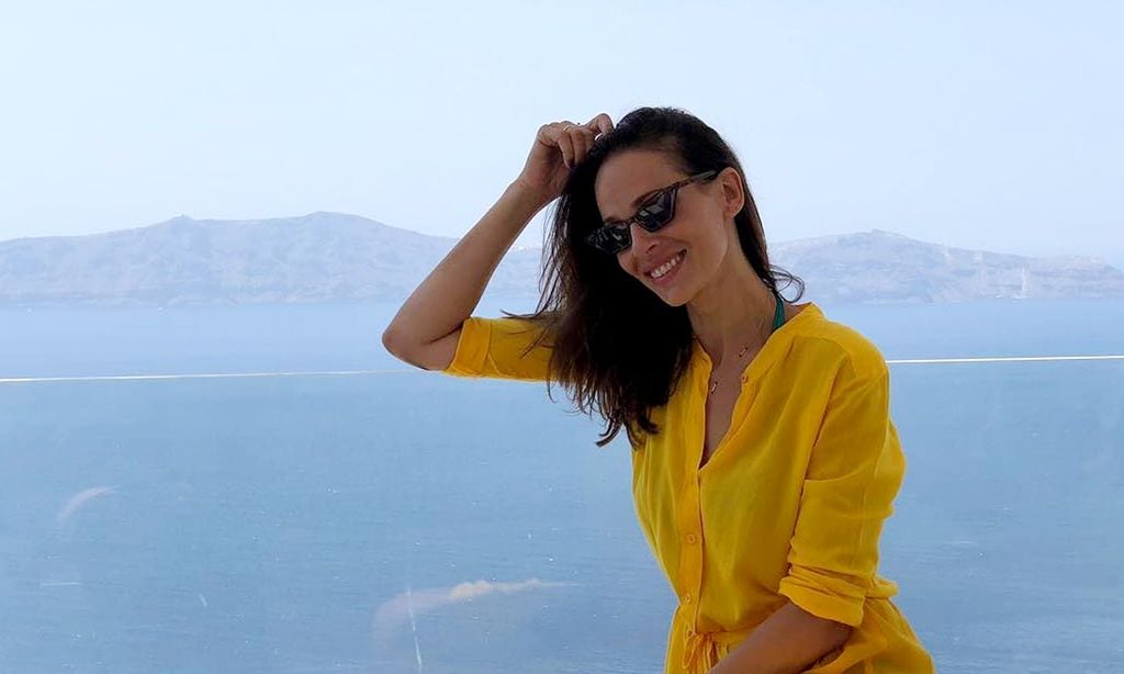 Eva González apura los últimos rayos de sol con su hijo Cayetano