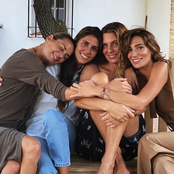 Las hermanas Domecq despiden juntas el verano: 'Todas para una y una para todas'