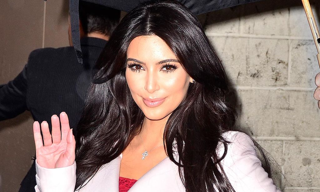 Kim Kardashian resuelve el enigma de si tiene o no seis dedos en el pie