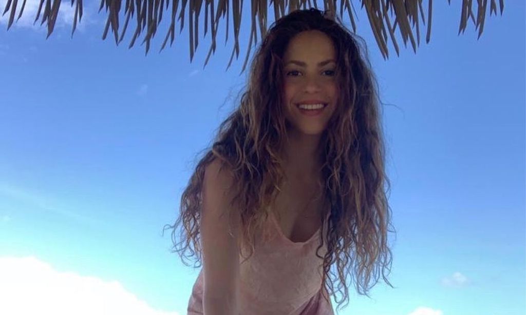 Skate, golf, tenis... ¡y ahora surf! Shakira se convierte en la nueva reina del deporte