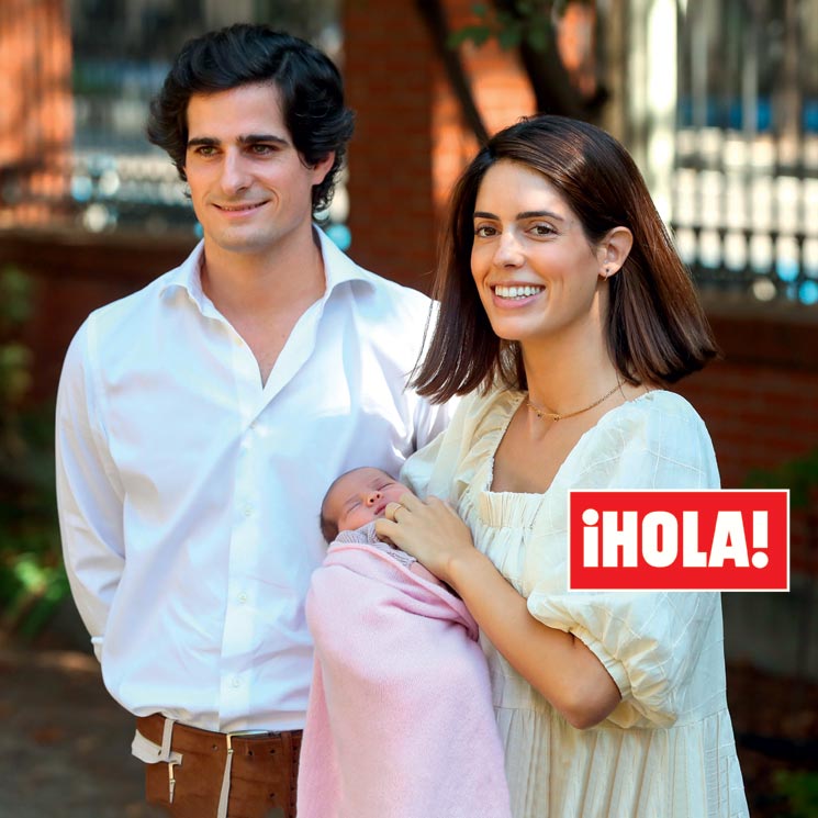 En ¡HOLA!, Fernando Fitz-James y Sofía Palazuelo presentan a su hija, Rosario