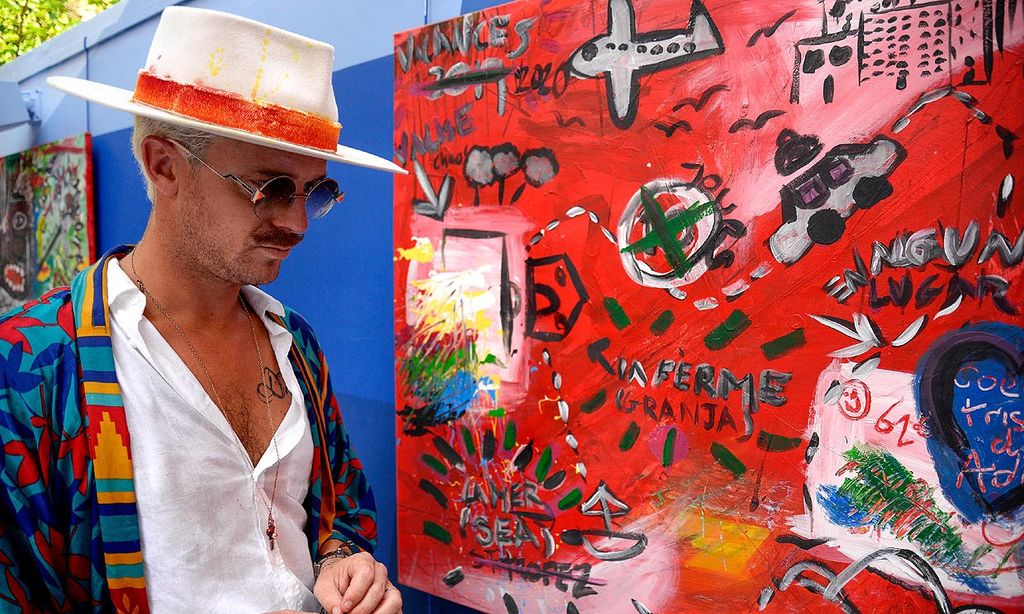 Aldo Comas, marido de Macarena Gómez, presenta su primera exposición como pintor