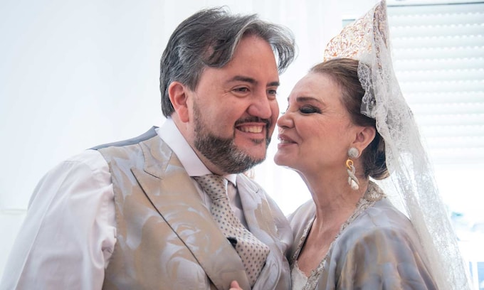 La felicidad de María José Cantudo en la boda de su hijo Manuel 