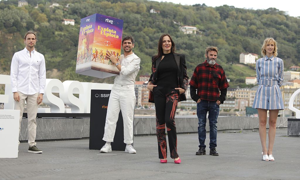 Las melodías de Raffaella Carrà se cuelan en el Festival de San Sebastián