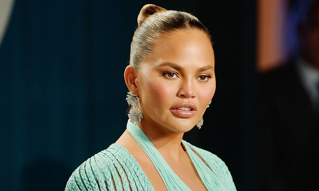 Chrissy Teigen, ingresada después de haber sufrido complicaciones durante su embarazo