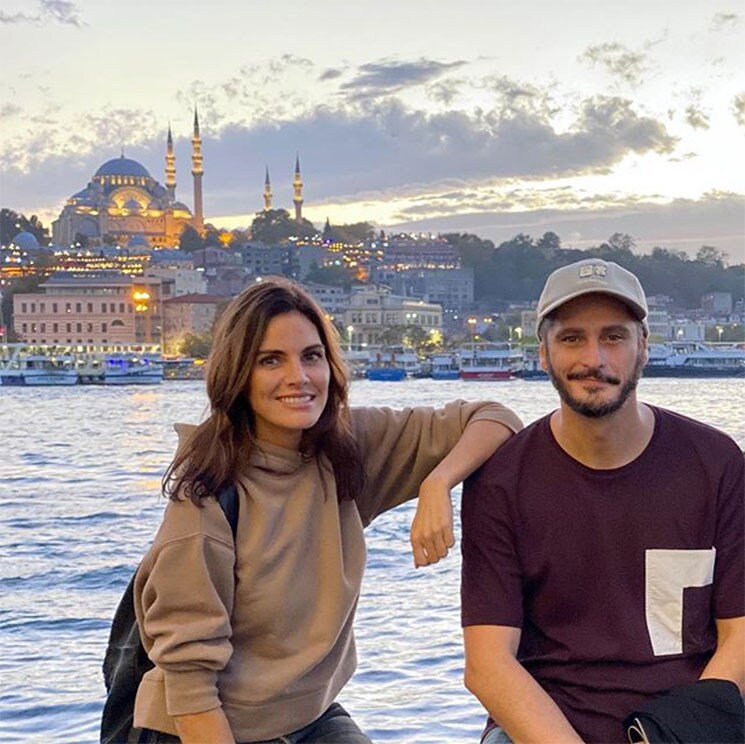 Amaia Salamanca presume de nuevo look y de compañeros de rodaje en Estambul