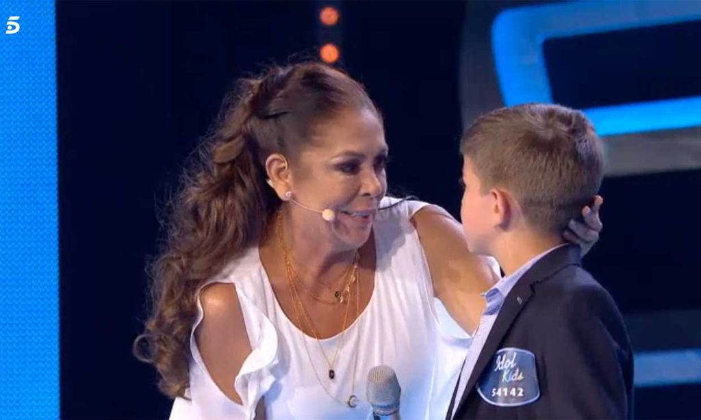 Isabel Pantoja sale al rescate de uno de los concursantes en 'Idol Kids'