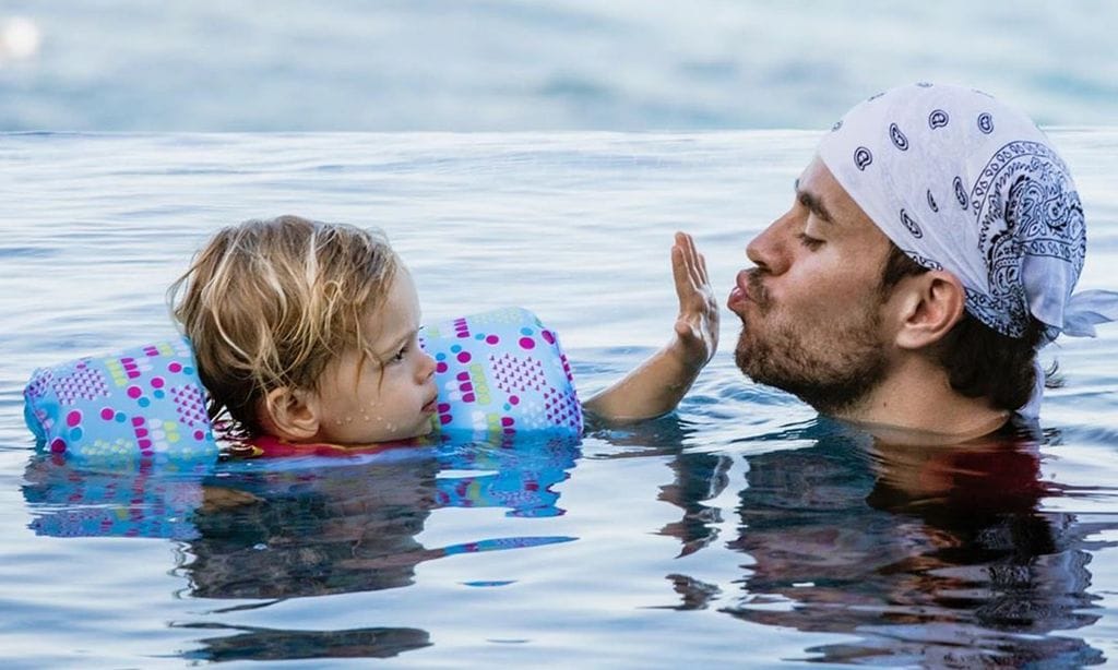 Enrique Iglesias y su tranquila vida familiar alejado de los focos