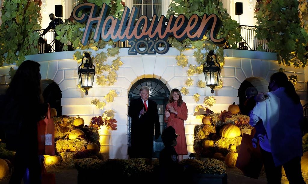 Donald y Melania Trump transforman la Casa Blanca para celebrar Halloween