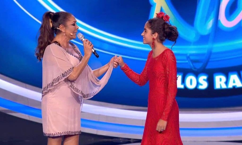 Isabel Pantoja da la 'alternativa coplera' a una de las aspirantes de 'Idol Kids'