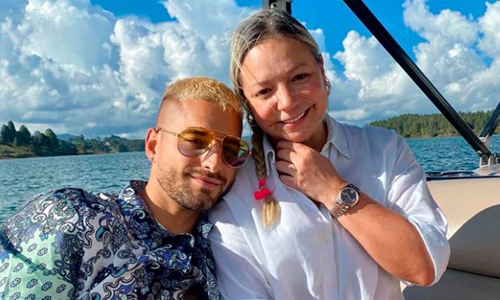 La emotiva sorpresa de Maluma a su madre