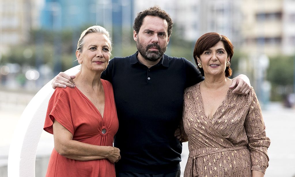 Los premios Ondas señalan a 'Patria' y 'Mira lo que has hecho' como las mejores series del año