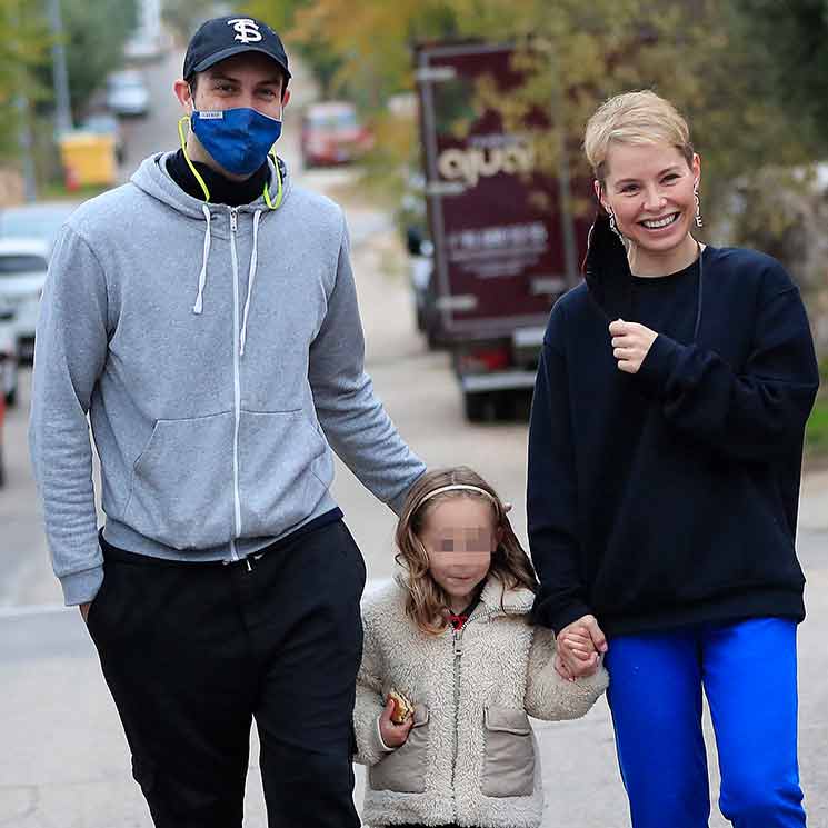 La foto de familia de Soraya a las puertas de su nuevo hogar