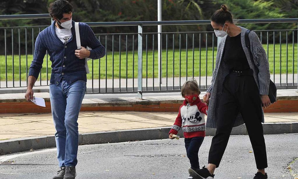 En ¡HOLA!, Cayetano Rivera recibe un sorprendente regalo en medio del nuevo conflicto por la herencia de su padre