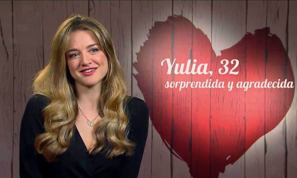 De camarera en 'First Dates' a rodar junto a Maribel Verdú: la nueva vida de Yulia Demoss