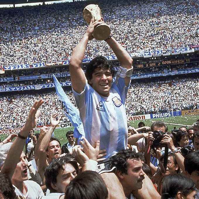 Diego Armando Maradona, el eterno 10 de Argentina, en imágenes