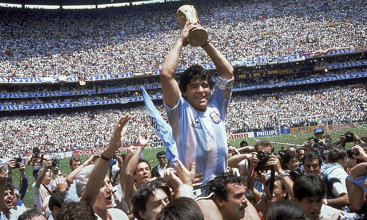 Diego Armando Maradona, el eterno 10 de Argentina, en imágenes