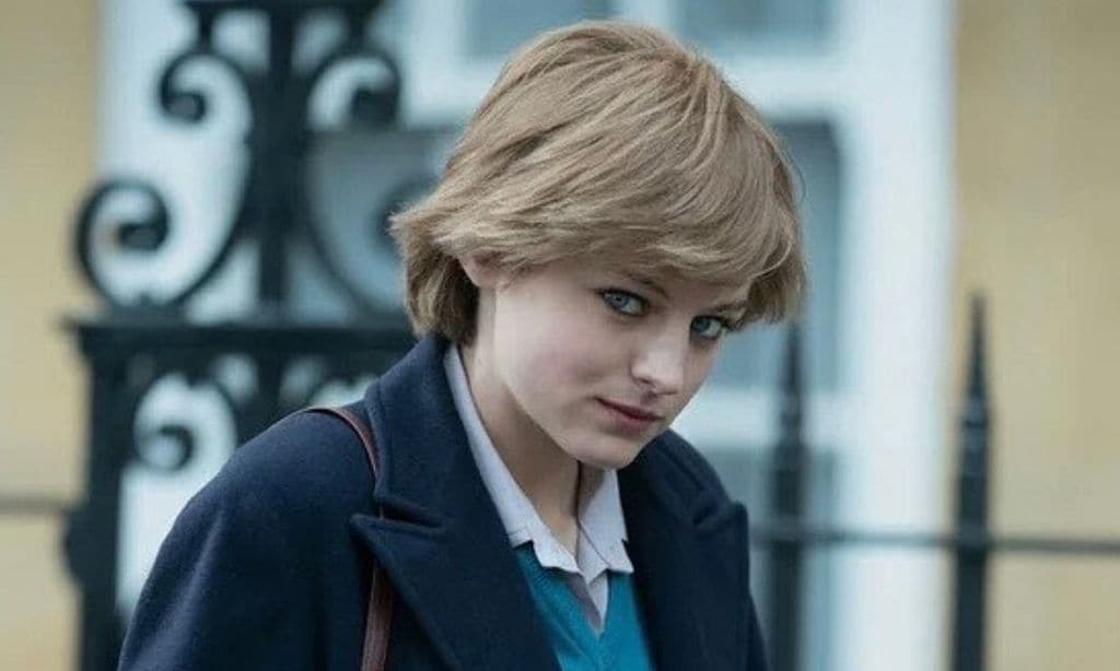 Emma Corrin (Lady Di en 'The Crown') acabó en el hospital durante el rodaje de la serie en España