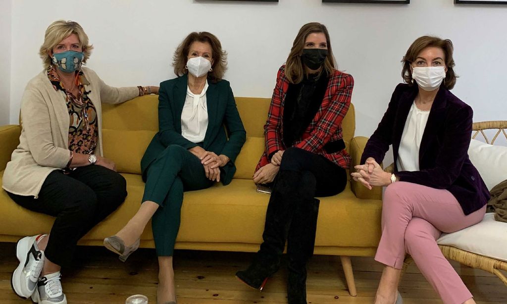 Ya puedes tener la ropa de la infanta Elena, Eugenia Martínez de Irujo o Marta Sánchez sin salir de casa