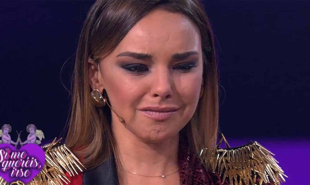 Chenoa rompe a llorar tras escuchar la emotiva carta de Ángel Llàcer por su boda