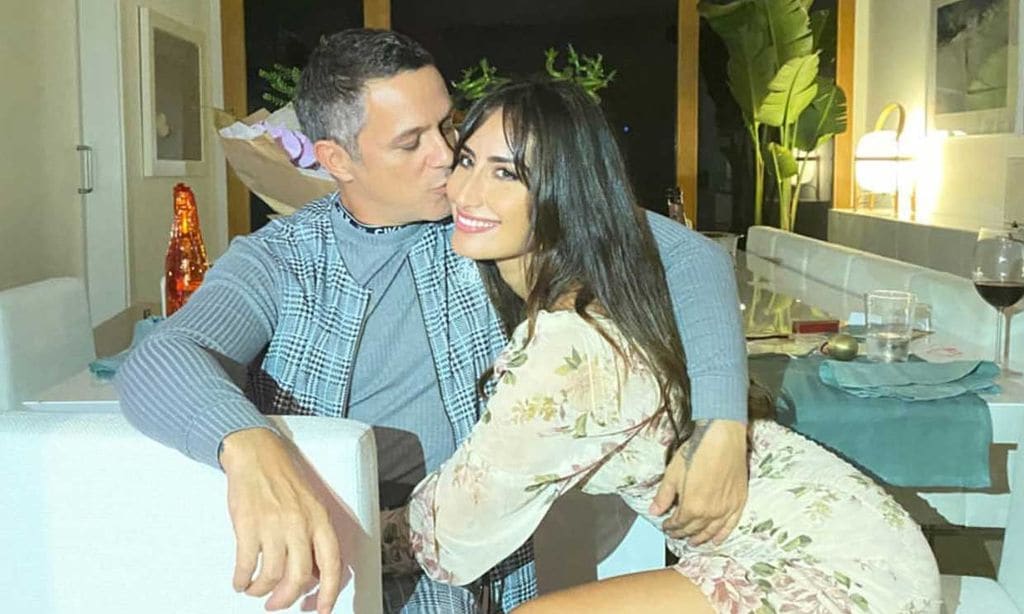 Alejandro Sanz comparte su definición de amor y Rachel Valdés responde con una tierna imagen