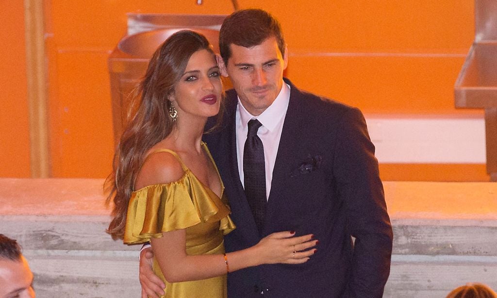 Iker y Sara en los premios Dragones de Oro