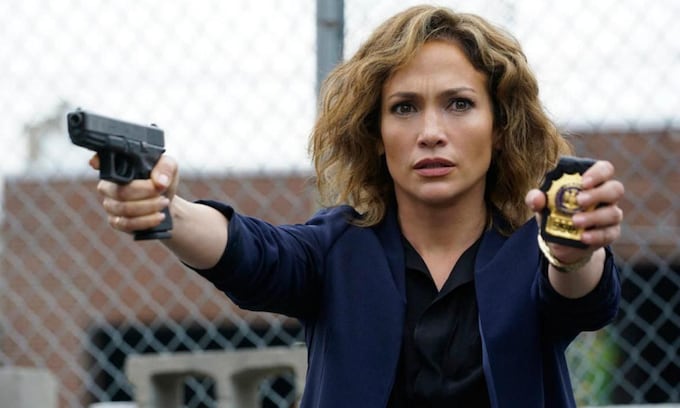 Jennifer Lopez como agente del FBI