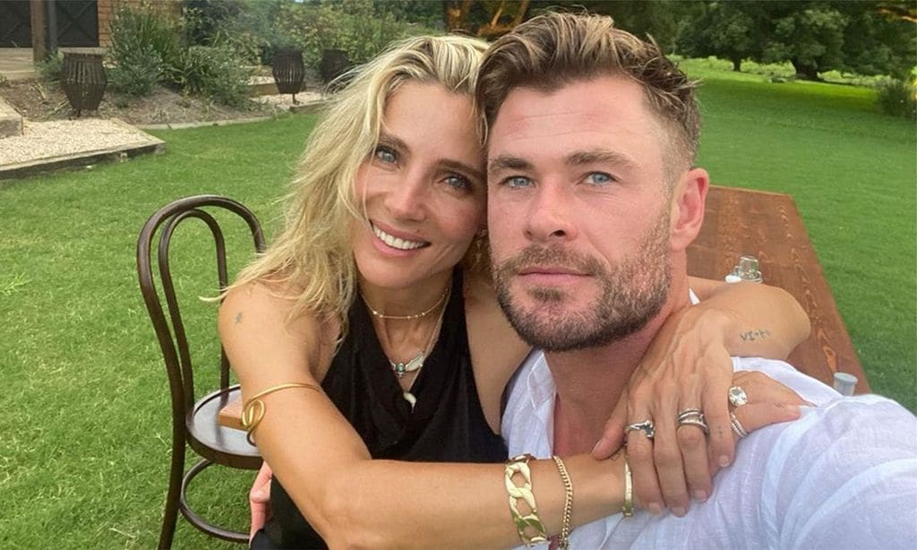 Elsa Pataky y Chris Hemsworth celebran diez años de amor abriendo su álbum de fotos más 'maravilloso'