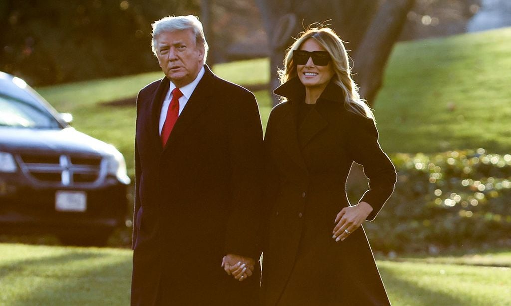 Donald y Melania Trump viajan a Florida para celebrar sus últimas navidades en la presidencia