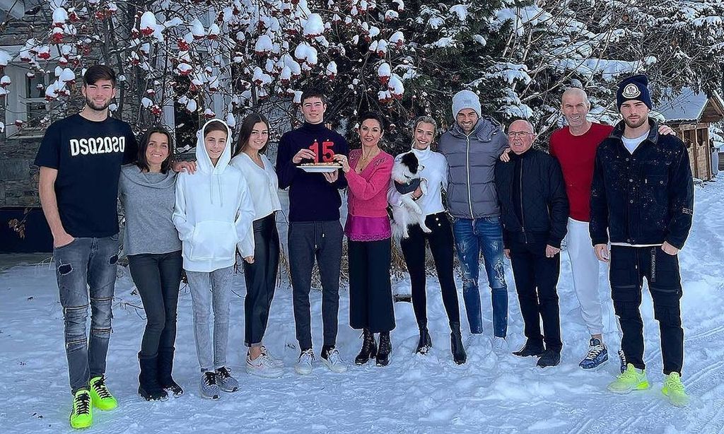 Un cumpleaños, nieve y mucha diversión en las vacaciones blancas de los Zidane