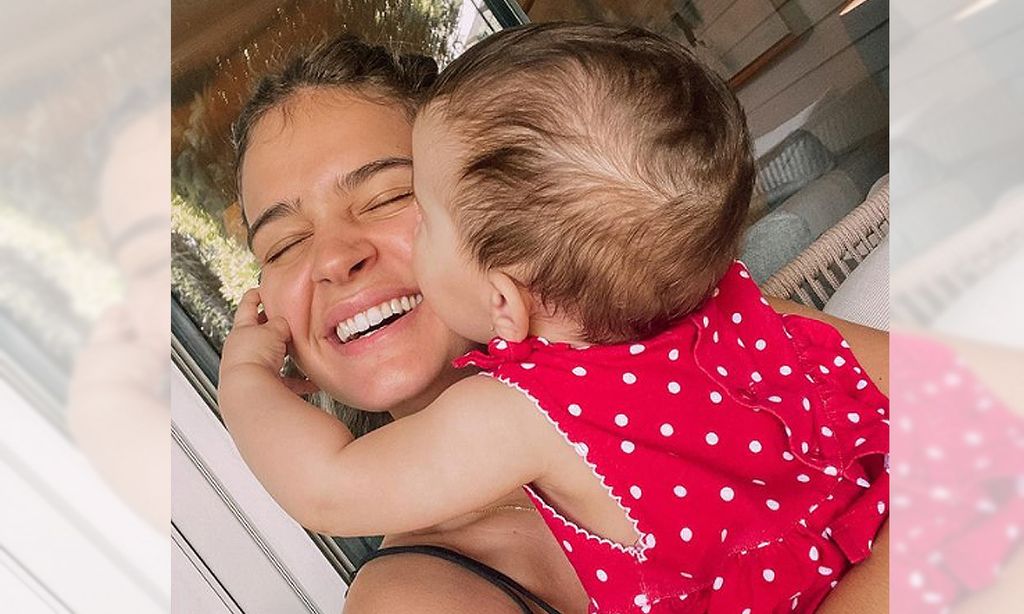 Laura Escanes publica una foto de su hija y todos se fijan en este detalle