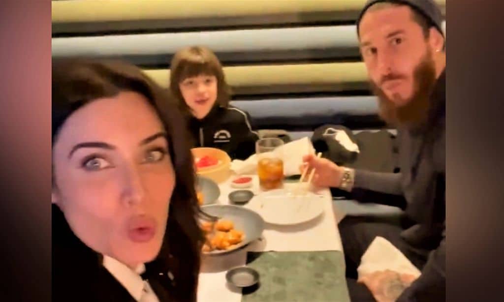 ¡Algas y edamame! Pilar Rubio, Sergio Ramos y su hijo mayor se van a cenar a un asiático
