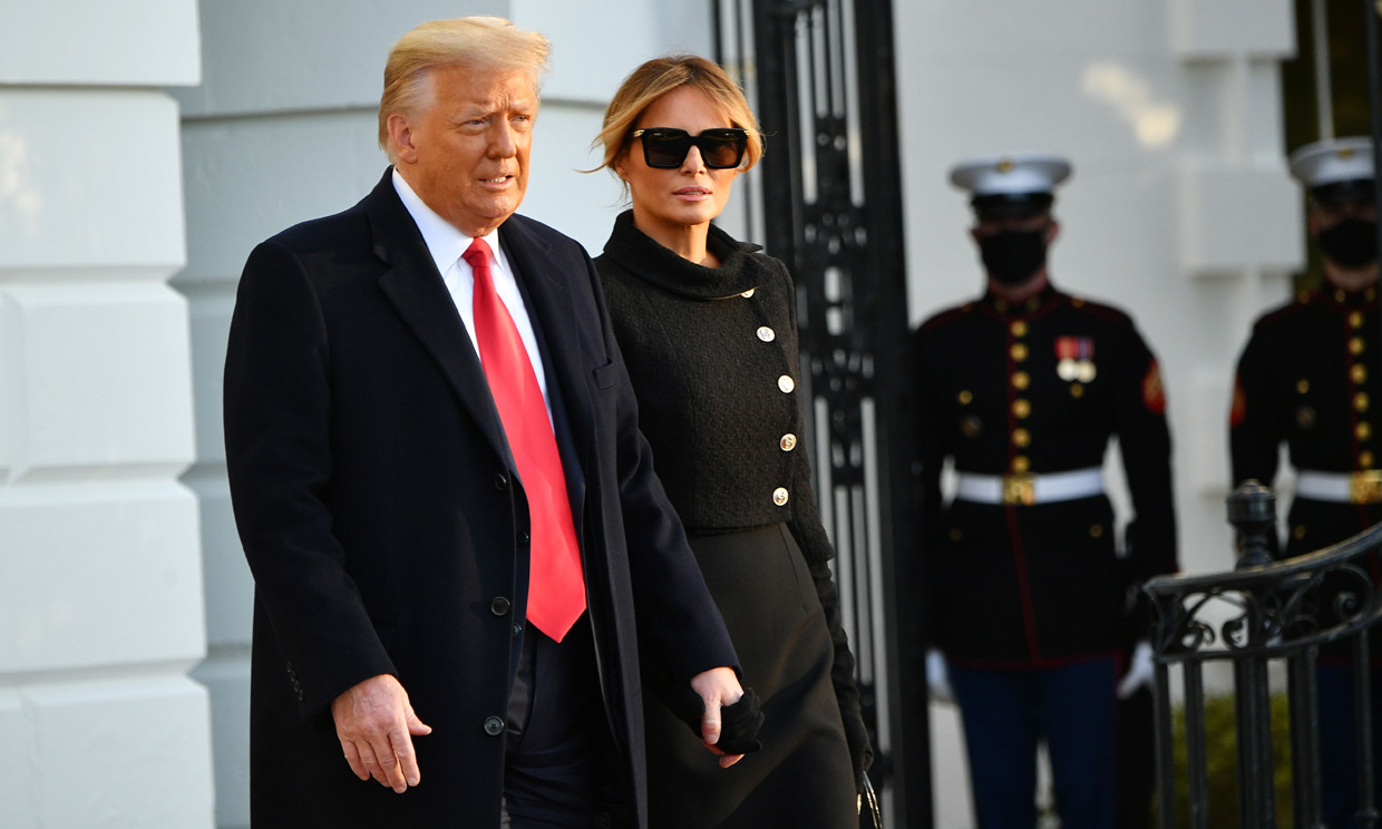 Un adiós cargado de simbología: Donald y Melania Trump abandonan la Casa Blanca