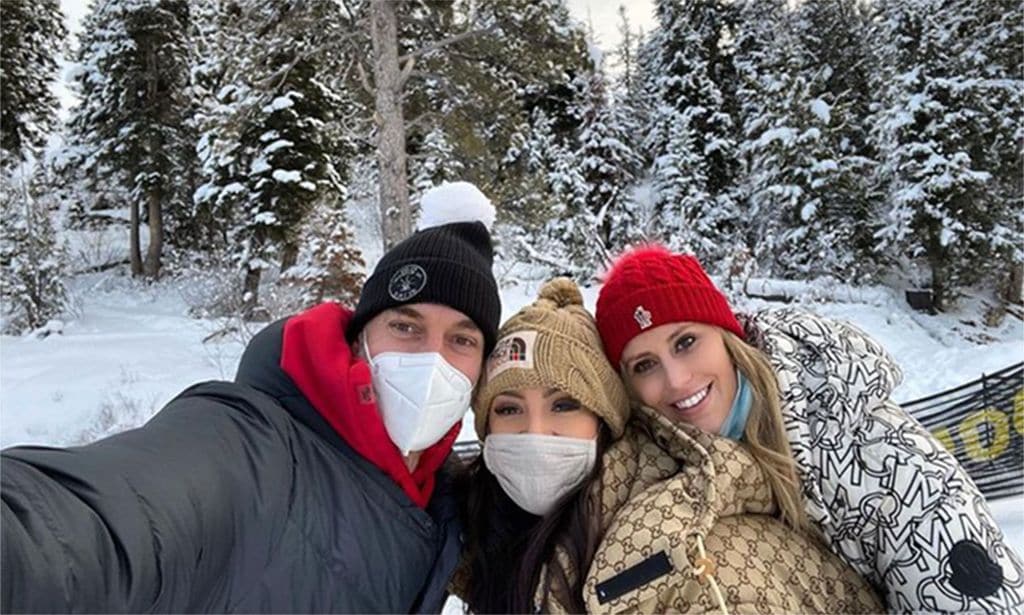 Pau Gasol con Vanessa Bryant y Cat McDonnell