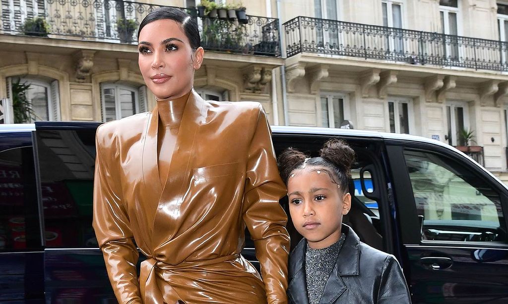 ¿Ha pintado North este cuadro? El enfado de Kim Kardashian por las dudas sobre su hija