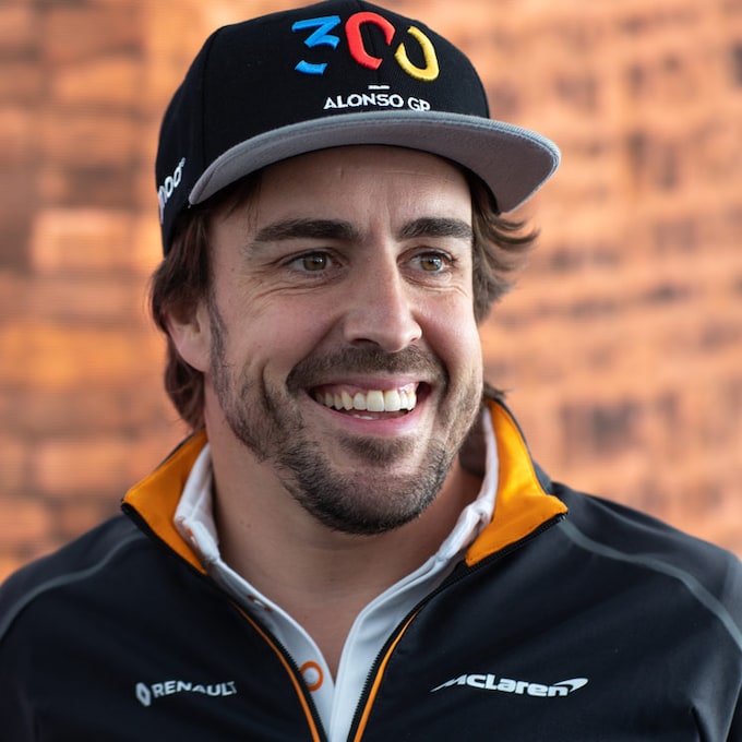 Fernando Alonso, operado 'con éxito' de la mandíbula tras ser atropellado mientras montaba en bici