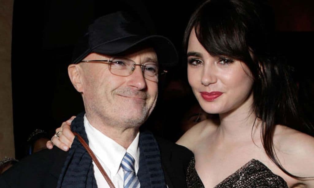 Lily Collins junto a su madre Phil Collins