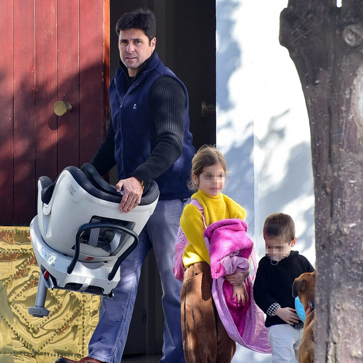 El día en familia de Lourdes Montes y Francisco Rivera con su coche nuevo