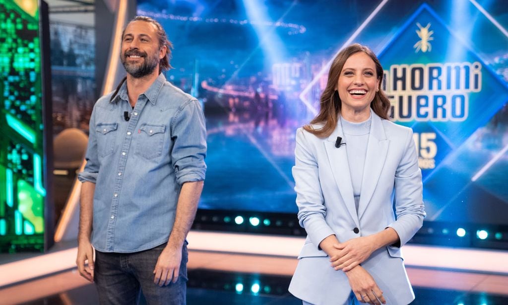 Michelle Jenner y Hugo Silva recuerdan las divertidas anécdotas del rodaje de 'Los hombres de Paco'