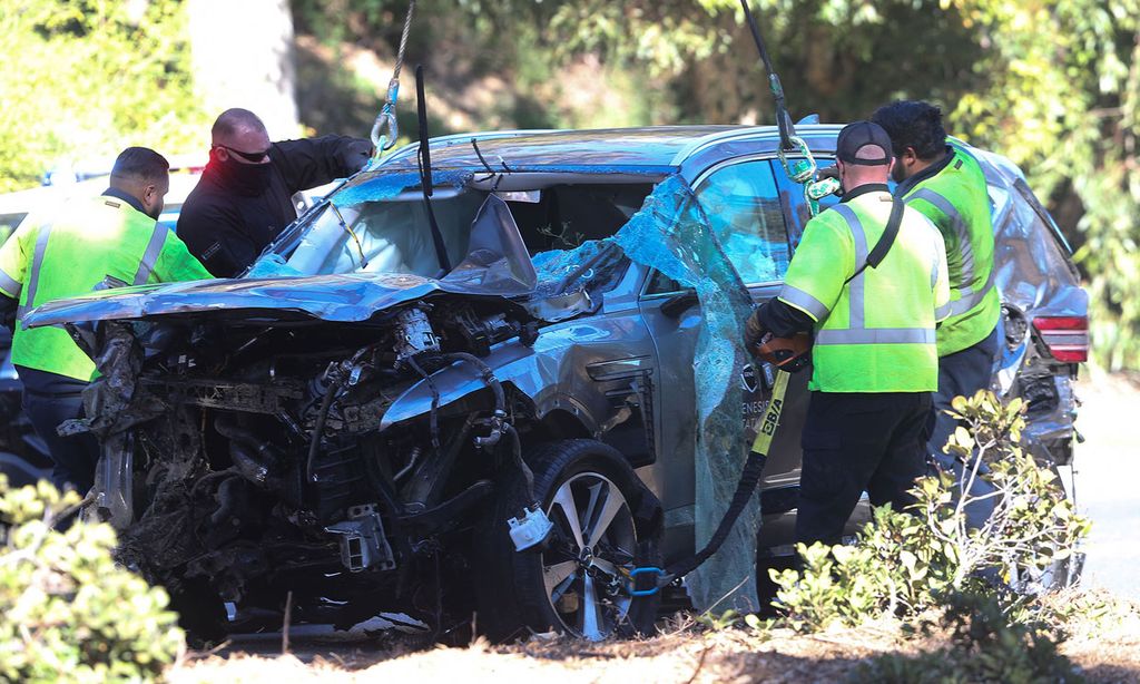 Las sobrecogedoras imágenes del coche de Tiger Woods tras su accidente
