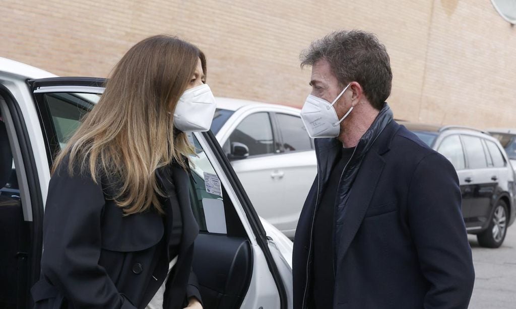 Pablo Motos, Beatriz Rico y Gabino Diego, entre otros amigos, dan el último adiós a Quique San Francisco