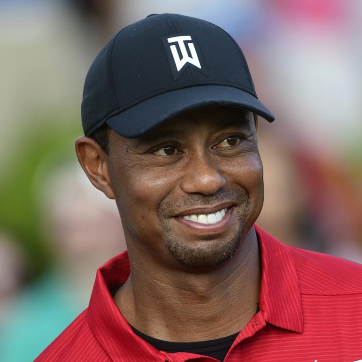 Tiger Woods regresa a casa un mes después del grave accidente de coche que sufrió