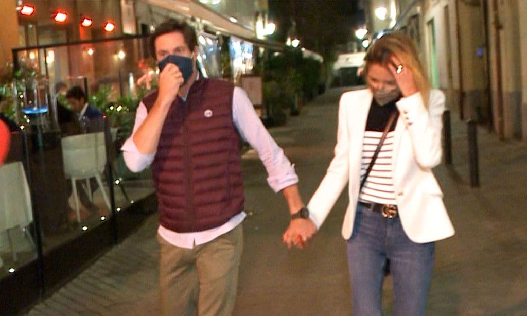 El romántico paseo de José Antonio Canales Rivera e Isabel Márquez tras darse una segunda oportunidad
