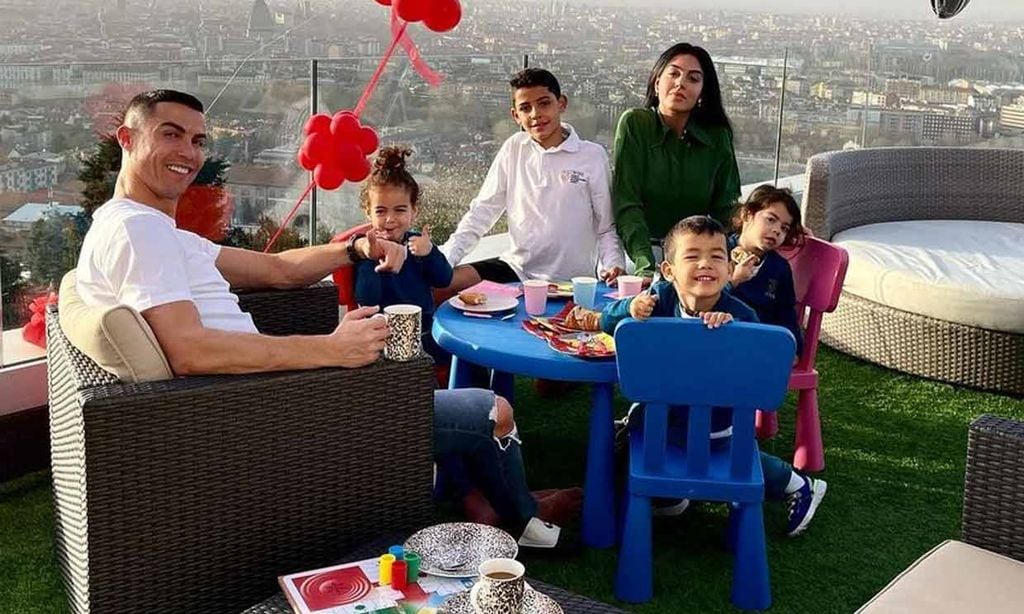 'Mamá, estamos preciosas', la última ocurrencia de las niñas de Georgina Rodríguez