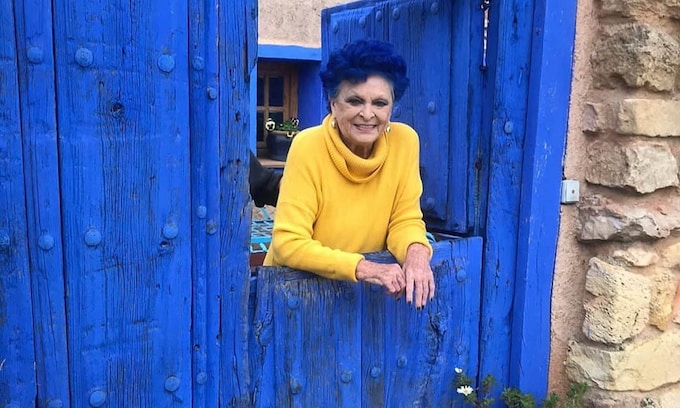 Se vende la Casa Azul de Lucía Bosé con 'gamberradas' de sus nietos todavía visibles