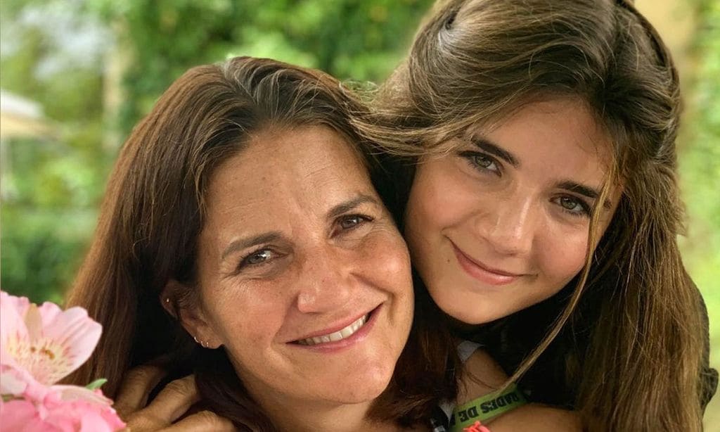 Descubre a Cloe, la hija mayor de Samantha Vallejo-Nágera, que acaba de cumplir 18 años