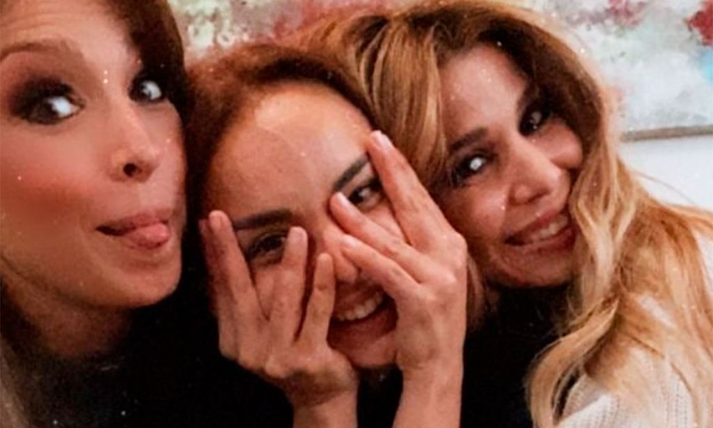 El divertido reencuentro de Chenoa, Natalia y Gisela con baile incluido