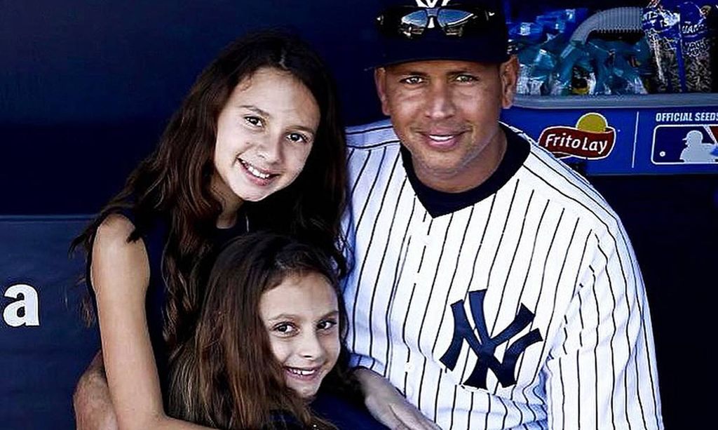 Alex Rodriguez se refugia en su familia tras la ruptura con Jennifer Lopez